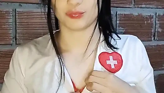 Aku ngeliat adik iparku lagi asik masturbasi dan lanjut ngentot enak banget