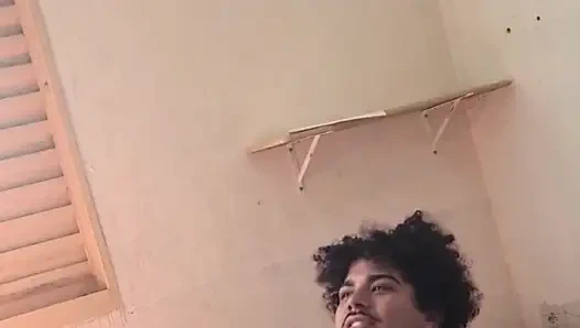 Vollbusige stiefmutter weiß zu reiten