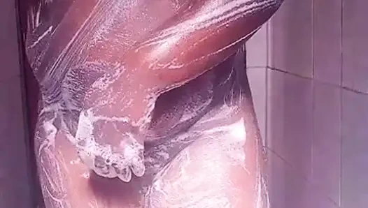 Aku terpaksa muasin memekku pakai dildo karena aku lagi sange berat