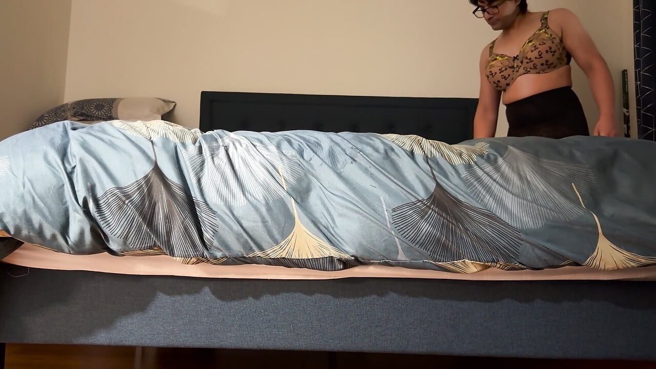 เล่นตูดกับลูกปัดทางตูด