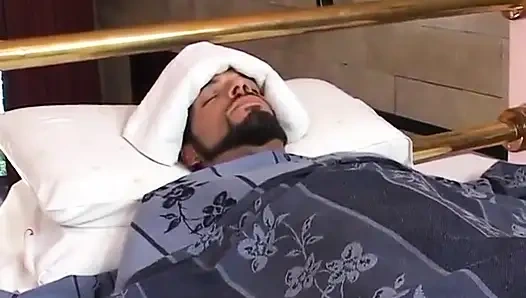 High heeled mature slut queening her lover and gets ass toyed