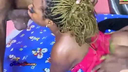 Nine tarzı pozisyonda emiyorlar ve amcığımı çok fışkırtıyor