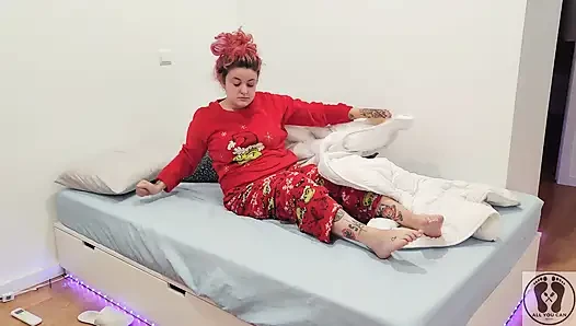Video resolusi 4k- kencing sendirian sebelum dia kencing di kamar mandi