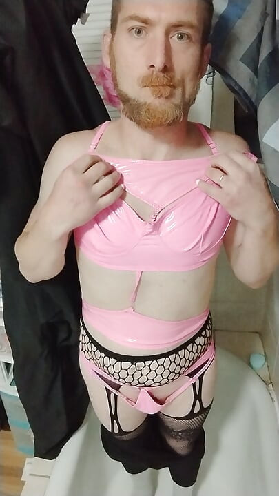 FAGGOT SLUTTY FUCKHOLE RIDES GAPING COLOSSAL DILDO IN LINGERE CUCKOLD SWINGER