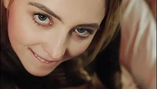 Sevimli İngiliz sarışın lottie lou bakış açısı sakso