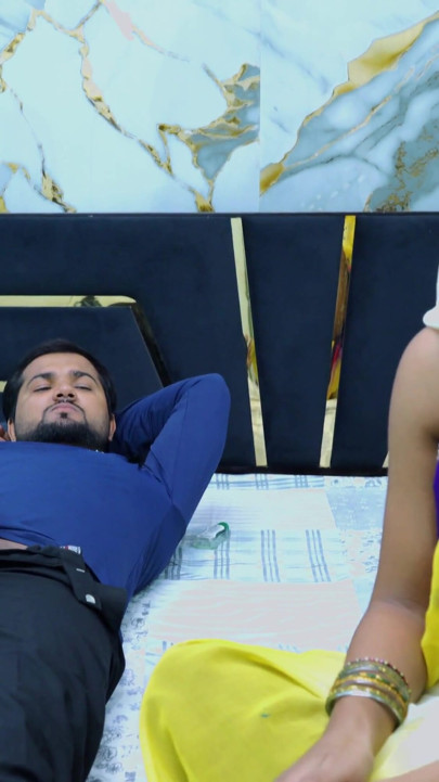 Makan mailik ne room dene ke bahane kar di chudai | Clip 1