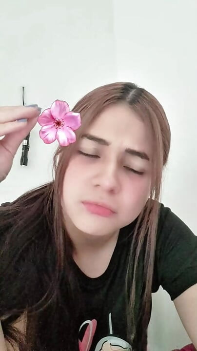 En iyi arkadaşım TikTok'ta mastürbasyon yapıyor