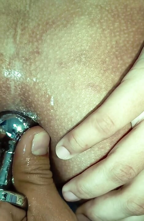 Indonesische freundin, anal-training endet in ihren arsch