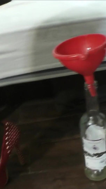 Moment memorabil de la "100% Tambur anal: am transformat mica mea bunicuță franceză într-o sclavă anală."