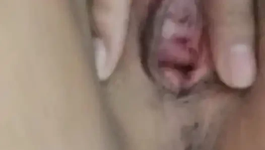 İşte yine azgın sevgilin her gün sikişmek istiyor