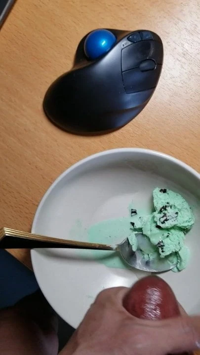 Mint ice cream w my thick fertile sperm topping