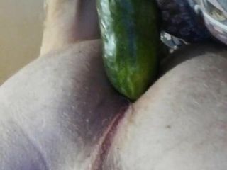 Plezier met komkommer