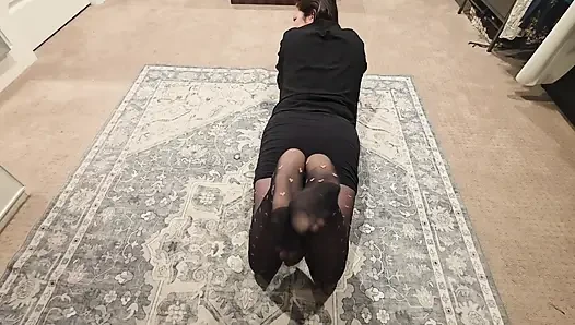 Meninggalkanku dengan celana ketat yang berantakan