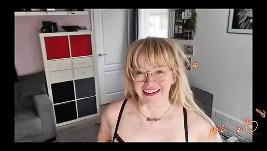 Saddle porn video – Trying Sybian for the First Time - Saddle up Challenges