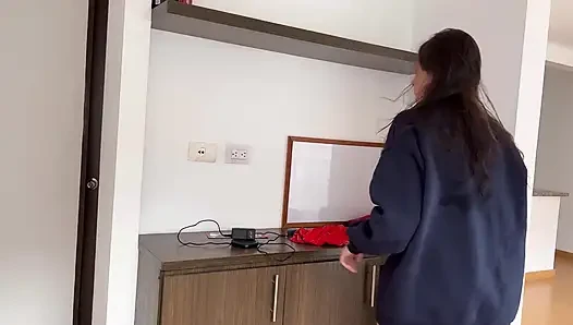 Мой врач навещает меня несколько раз, когда мужа нет дома!!