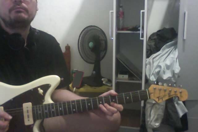 julot gitara rokenrol fetiš art porno rok depravator igra gitaru goli brazil