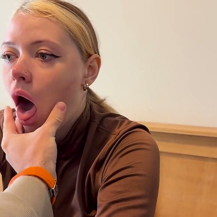Stepsister Time Stop Vlog: Frozen After She Kicked Me Out