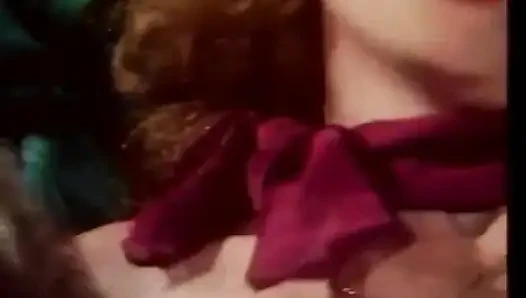 Randy yarak emiyor bebek amını siktirdikten sonra üzerine boşalıyor