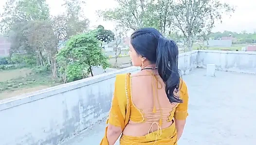 Indische desi Zwei freundinnen haben Hardcore mit einem mann, von ihm hardcore gefickt