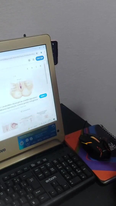 "एनाटॉमी क्लास और हैण्डजॉब, प्राकृतिक स्तन सौतेली मम्मी के साथ सेक्स" से प्रतिष्ठित क्षण