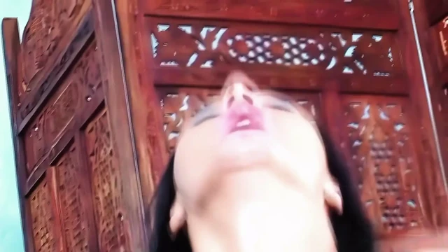 Sandra Romain’s Asshole Gets Stretched as She Gargles Cum