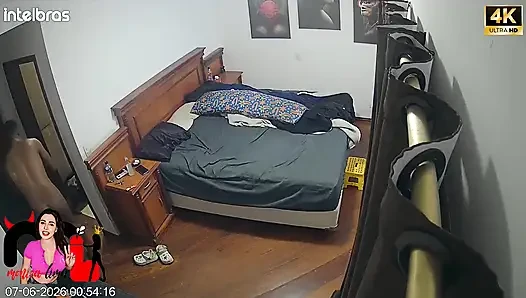 The Ifood Delivery Man Filled My Ass with Cum and the Cuckold Cleaned Everything!