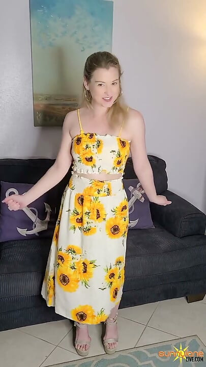 Sunny Lane zostaje zjedzona przez Vicky Vette na sesji zdjęciowej
