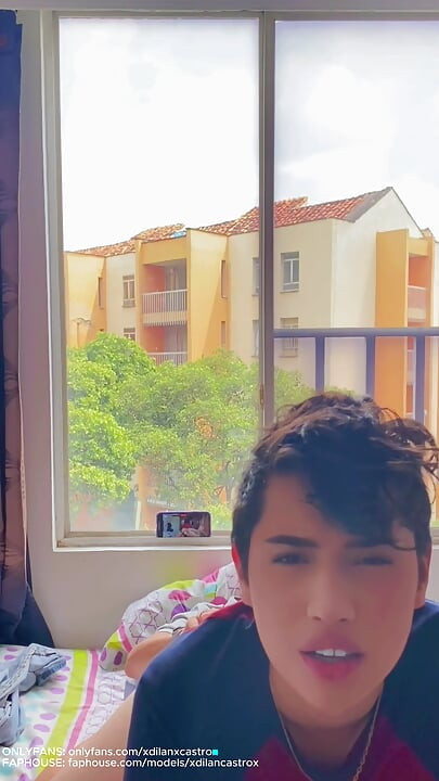 BEAUTIFUL TWINK FEMBOY ASKS ME TO FUCK HIM BAREBACK AND CUM INSIDE HIS GAY ANUS