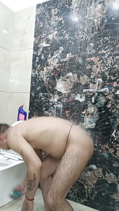Indian desi man enjoy sex with neighbour and army officer daddy