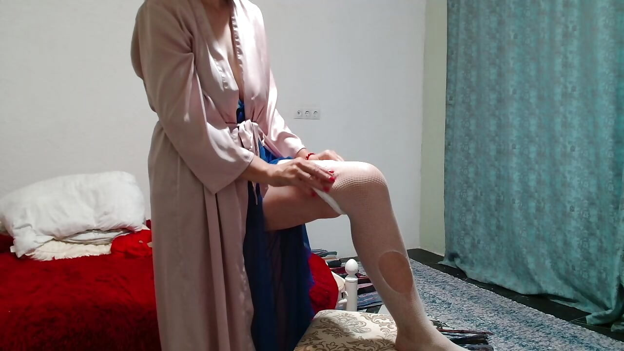 My panties in my hairy cunt made an argasm