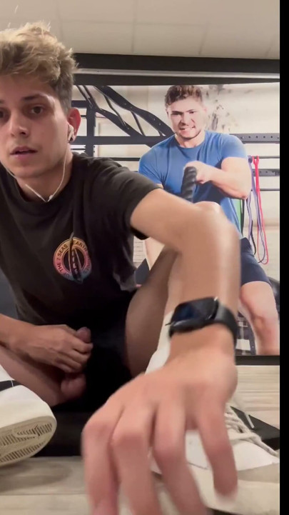 Got Horny in the Gym While Training so I Decided to Take the Risk and Jerk off Hoping to Get Caught