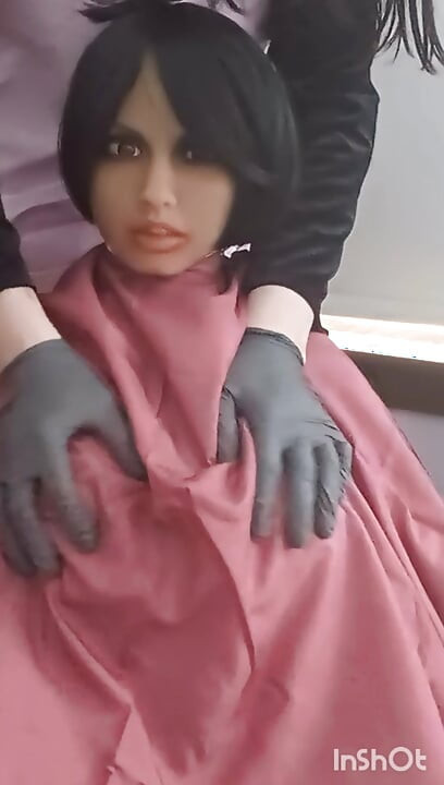 A preview of what's to cum, Julia modeling haircutting capes