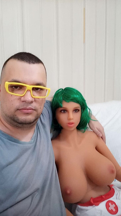 Vasile Mondialu with TPE doll doll