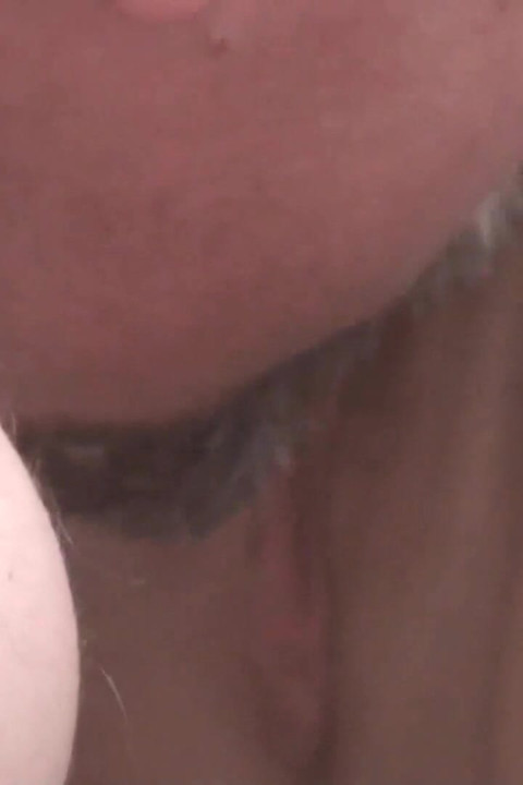 Slave must lick pussy