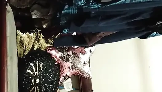 Сексуальная подруга сбрасывает вниз!