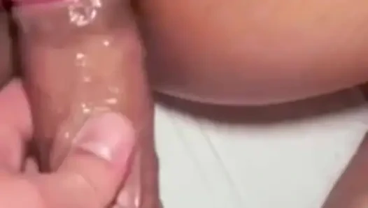 Хардкорный анальный трах крупным планом, окончание в большую задницу мачехи