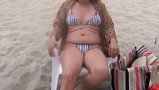 Komplettes video meiner ersten erfahrung am strand mit einem anderen mann, mit 58 jahren habe ich meinen ehemann betrogen