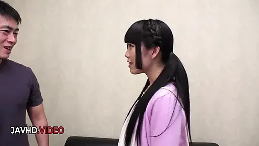 Nako nishino si cewek cantik asia lagi asik nyepong kontol dengan gairah