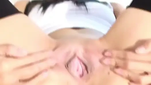 Özel Filipinli amatör Mary güzel memeler sert seks ağzına boşalıyor. İkiz üvey kız kardeş de filminde yer alıyor.