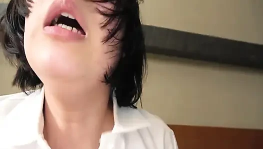 Cuma kami, aku nggak tahan lagi