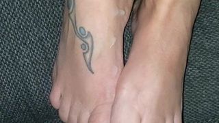 cumshot on wifes feet
