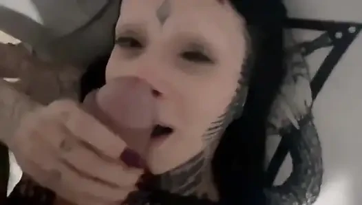 Wajahku dientot sama ddys cock