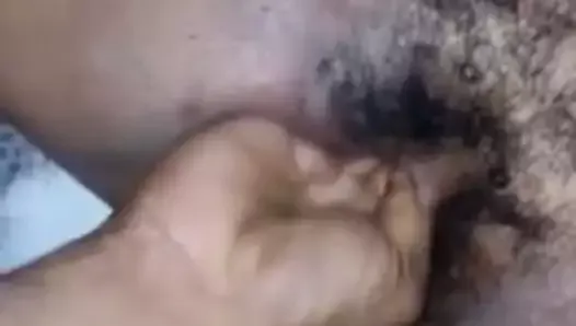 PNG Fisting Hairy Mature Pussy