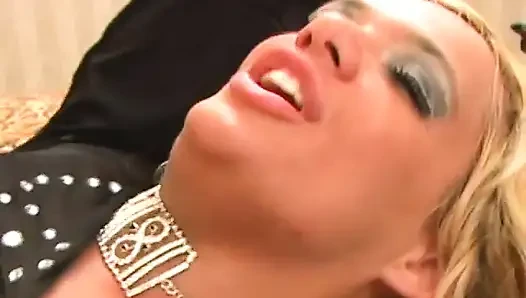 Blonde with long slender legs gets dicked on the bed