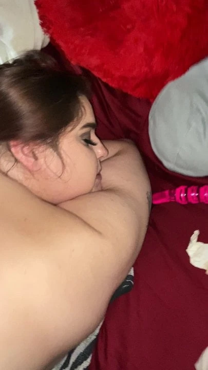 Big booty slut loves black dick