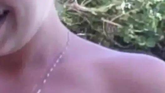 Petualangan Brandon di kolam renang