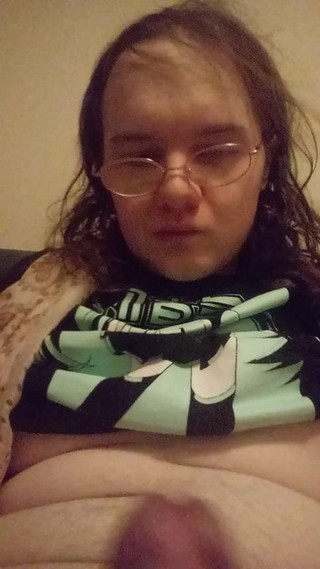 SomeTransGirl957 (MtF, 20) Masturbating wearing a scarf