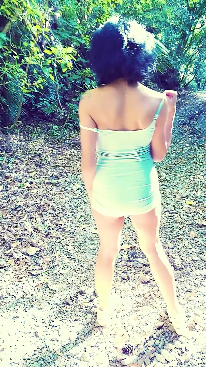Hottie Wyld Yasmin Gorgeous Exhibitionist Likes to Always Flash Her Pussy and Ass in Public
