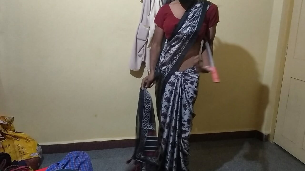 Cleaning home in mom's saree