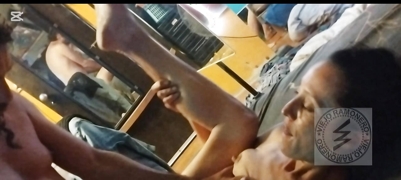 Seks noć između prijatelja
